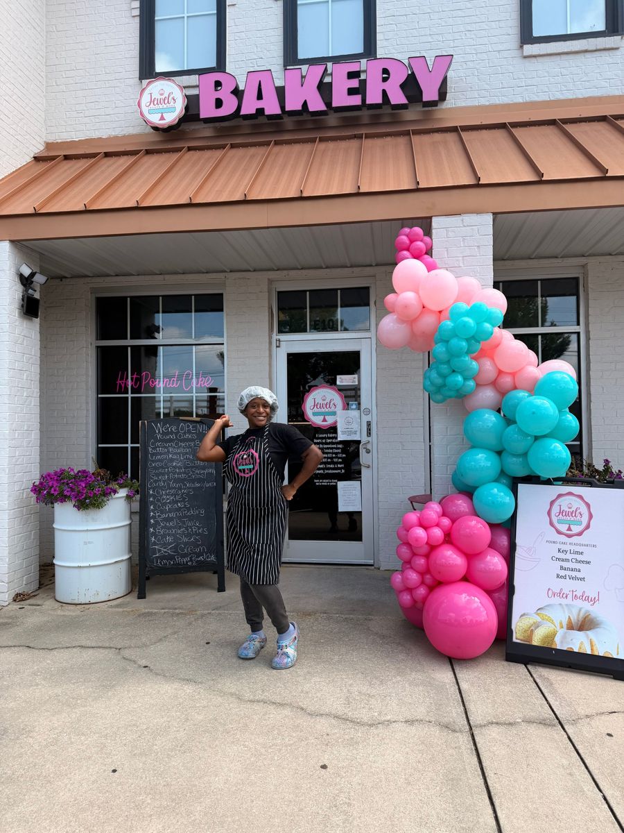 Jewel's Treats & More storefront in Douglasville with pink and teal balloons